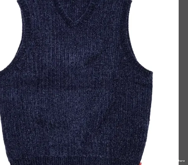 FW Tank Blue Treasure XL S L Black M 24 Knitted V Top 0727